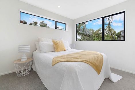 Photo of property in 5 Silver Birch Rise, Henderson, Auckland, 0612