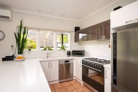 Photo of property in 48 Iona Road, Havelock North, 4130