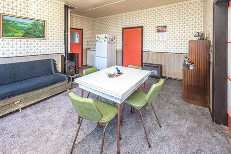 Photo of property in 1 Nikau Street, Tawhero, Whanganui, 4501