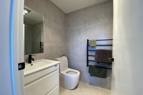 Photo of property in 2/103 Flanshaw Road, Te Atatu South, Auckland, 0610