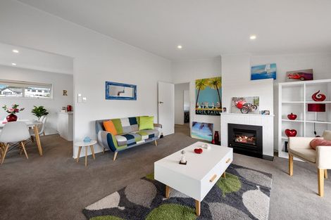 Photo of property in 3/15 Omana Road, Milford, Auckland, 0620