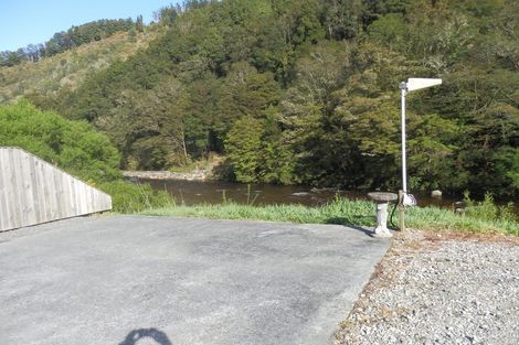 Photo of property in 27 Andersen Street, Blacks Point, Reefton, 7830