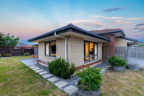 Photo of property in 35 Eastwood Rise, Waimairi Beach, Christchurch, 8083