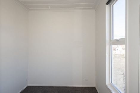 Photo of property in 33 Reid Road, South Dunedin, Dunedin, 9012