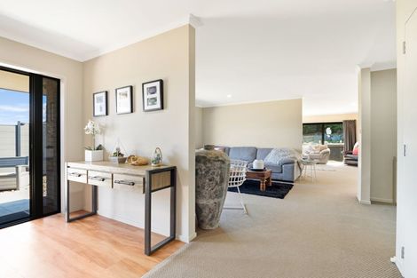 Photo of property in 122 Iles Road, Lynmore, Rotorua, 3010