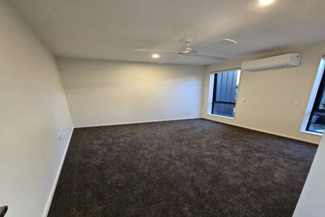 Photo of property in 54a Allington Road, Massey, Auckland, 0614