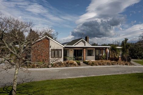 Photo of property in 350 Porangahau Road, Waipukurau, 4282