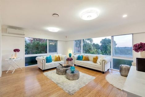 Photo of property in 29 Raymond Terrace, Northcote, Auckland, 0627