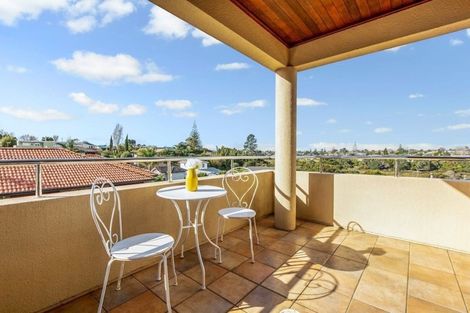 Photo of property in 153a Colwill Road, Massey, Auckland, 0614