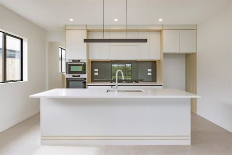 Photo of property in 1 Hutukawa Drive, Beachlands, Auckland, 2018