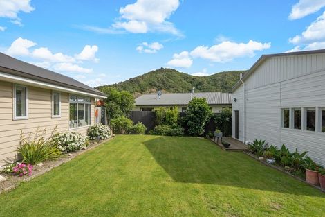 Photo of property in 6a Huia Street, Waikawa, Picton, 7220