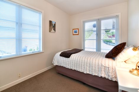 Photo of property in 9 Moffat Road, Red Beach, 0932