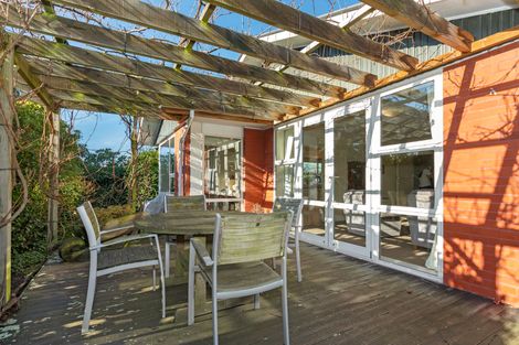 Photo of property in 32 Rosedale Place, Avonhead, Christchurch, 8042