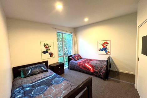 Photo of property in 39a Fairclough Road, Beach Haven, Auckland, 0626