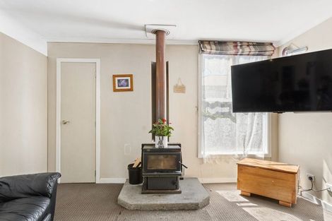 Photo of property in 63 Wakefield Street, Westport, 7825