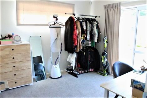 Photo of property in 11 Quibray Place, Botany Downs, Auckland, 2010