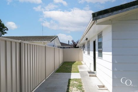 Photo of property in 2/9 Lyttelton Crescent, Tamatea, Napier, 4112