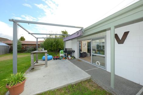 Photo of property in 91 Denise Crescent, Hornby, Christchurch, 8042