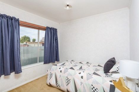 Photo of property in 60 Denise Crescent, Hornby, Christchurch, 8042
