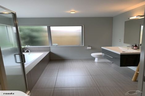 Photo of property in 2 Palm Grove, Waihi Beach, 3611