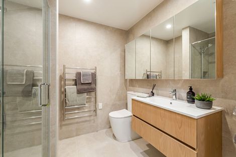 Photo of property in 129 Hibiscus Drive, Orewa, 0931