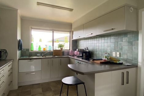 Photo of property in 2/76 Wellington Street, Howick, Auckland, 2014