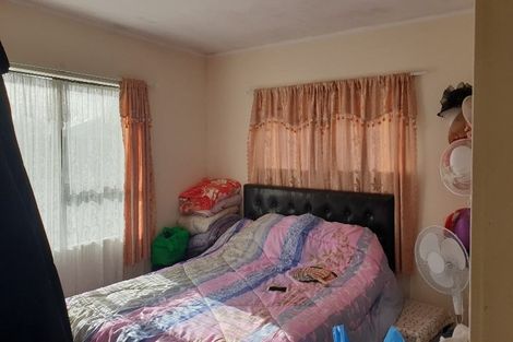 Photo of property in 2/13 Crown Crescent, Otara, Auckland, 2023