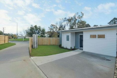 Photo of property in 398 Main Road, Huapai, Kumeu, 0810