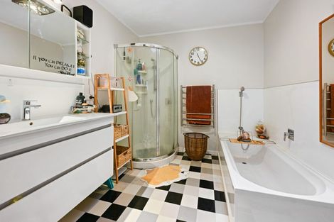 Photo of property in 56 Glen Lynne Avenue, Queenwood, Hamilton, 3210