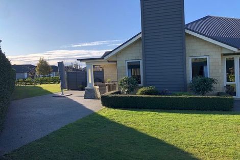 Photo of property in 8 Rossington Drive, West Melton, 7618