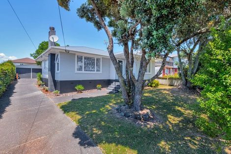 Photo of property in 42 Barrys Road, Glendene, Auckland, 0602