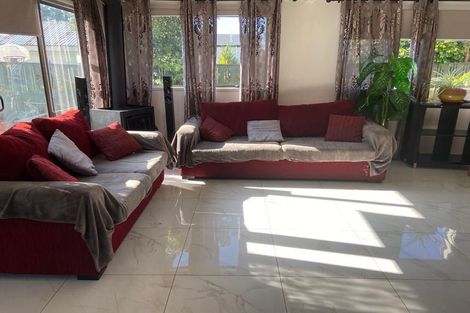 Photo of property in 1/15 Roseberry Avenue, Birkenhead, Auckland, 0626