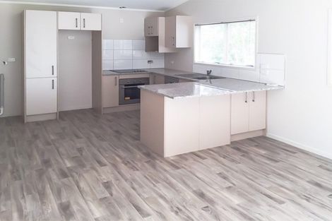 Photo of property in 64b Brian Crescent, Stanmore Bay, Whangaparaoa, 0932