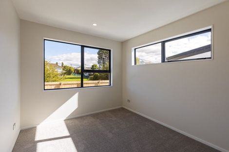 Photo of property in 6c Kaweka Street, New Lynn, Auckland, 0600