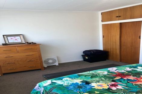 Photo of property in 2/13 Walter Street, Hauraki, Auckland, 0622