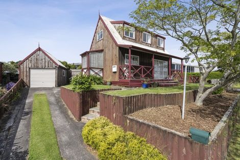 Photo of property in 17 Glamis Avenue, Bell Block, New Plymouth, 4312