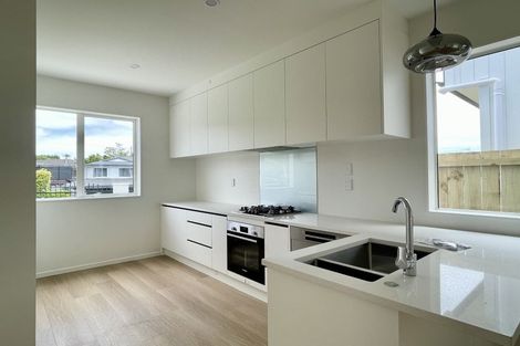 Photo of property in 3b Kaniere Place, Half Moon Bay, Auckland, 2012