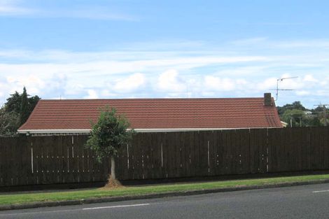 Photo of property in 1/170 Titirangi Road, New Lynn, Auckland, 0600