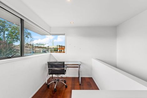 Photo of property in 66 Ferry Parade, Herald Island, Auckland, 0618