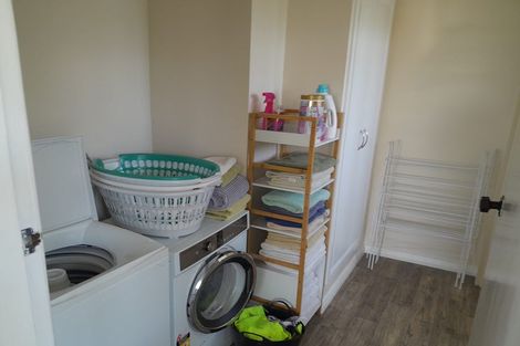 Photo of property in 63 Earls Road, Saint Clair, Dunedin, 9012