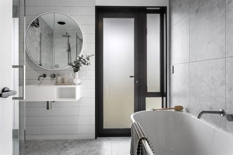 Photo of property in 82 Queens Avenue, Waikuku Beach, 7402