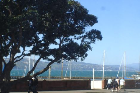 Photo of property in 82 Oriental Parade, Oriental Bay, Wellington, 6011