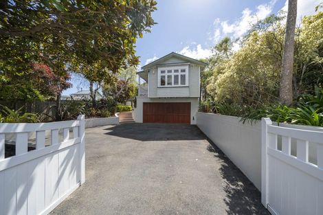 Photo of property in 29 Seaview Road, Paremata, Porirua, 5024