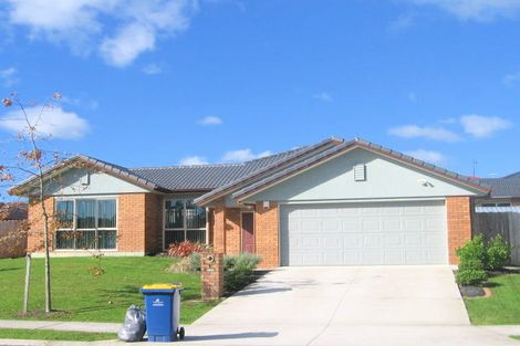 Photo of property in 14 Bibury Avenue, Henderson, Auckland, 0612