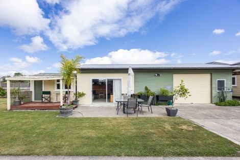 Photo of property in 412 Lascelles Street, Saint Leonards, Hastings, 4120