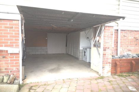 Photo of property in 170 Chivalry Road, Glenfield, Auckland, 0629