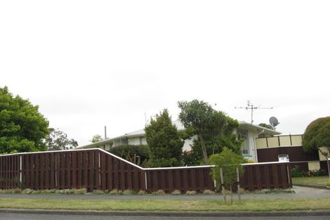 Photo of property in 25 Orrick Crescent, Avondale, Christchurch, 8061