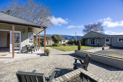 Photo of property in 102 Huntly Road, Outram, 9073