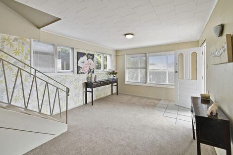 Photo of property in 8 Hamlet Place, Pukekohe, 2120
