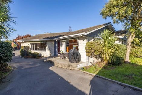 Photo of property in 38 Highland Place, Avonhead, Christchurch, 8042